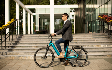 Are Electric Bikes Allowed on Pavements?